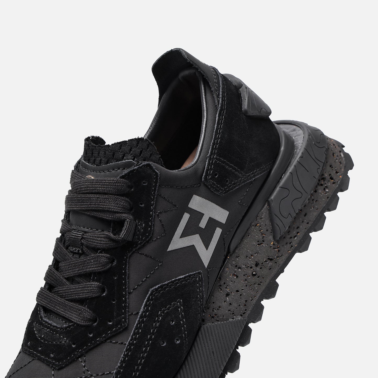 NSJ600_Black