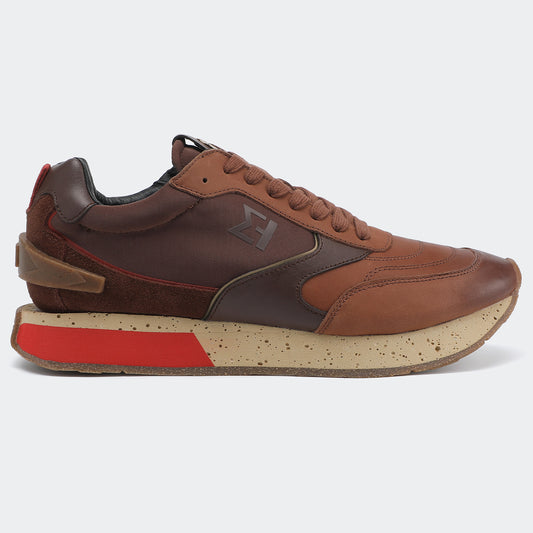 Sneaker di allenatore SJ610N