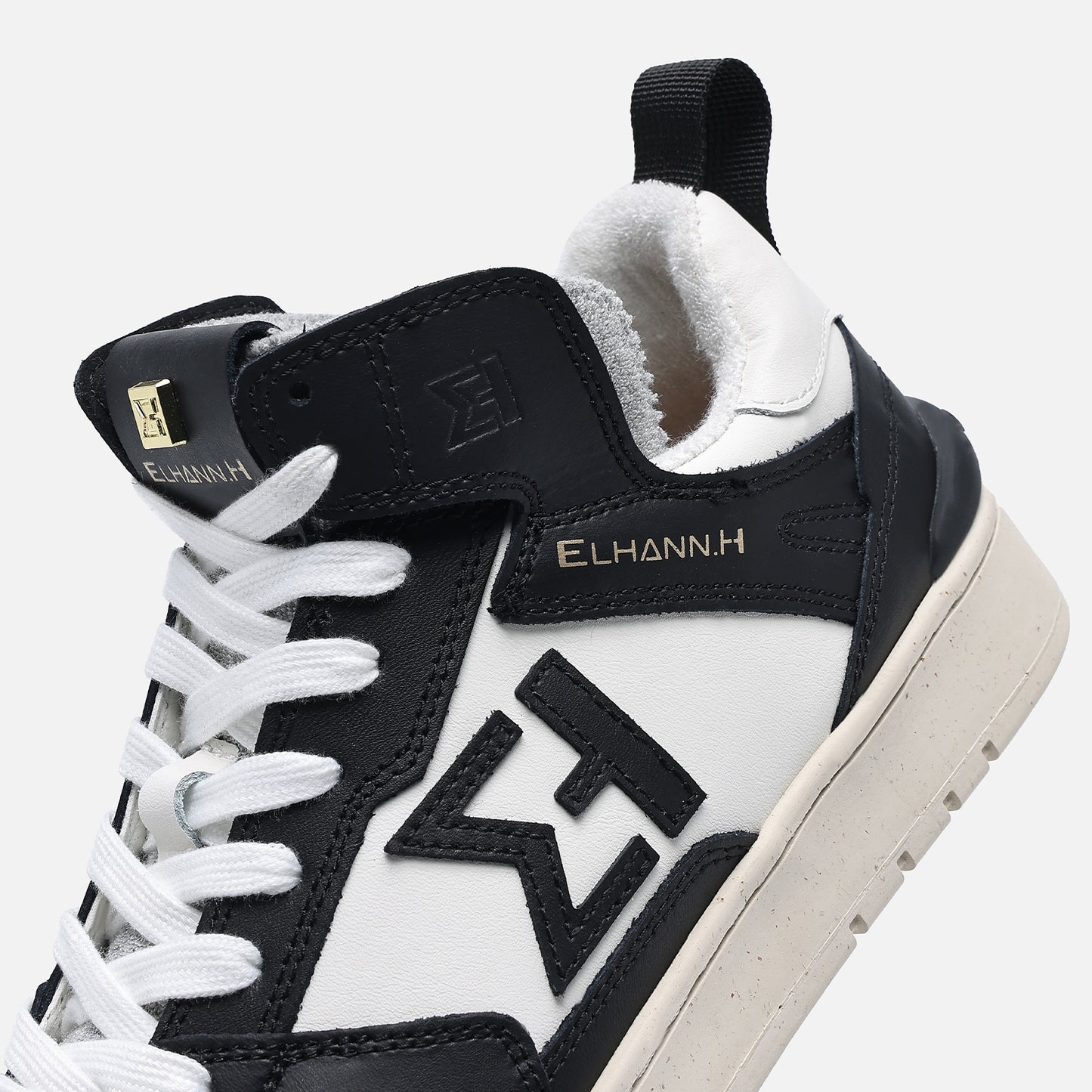 LS898 Sneaker