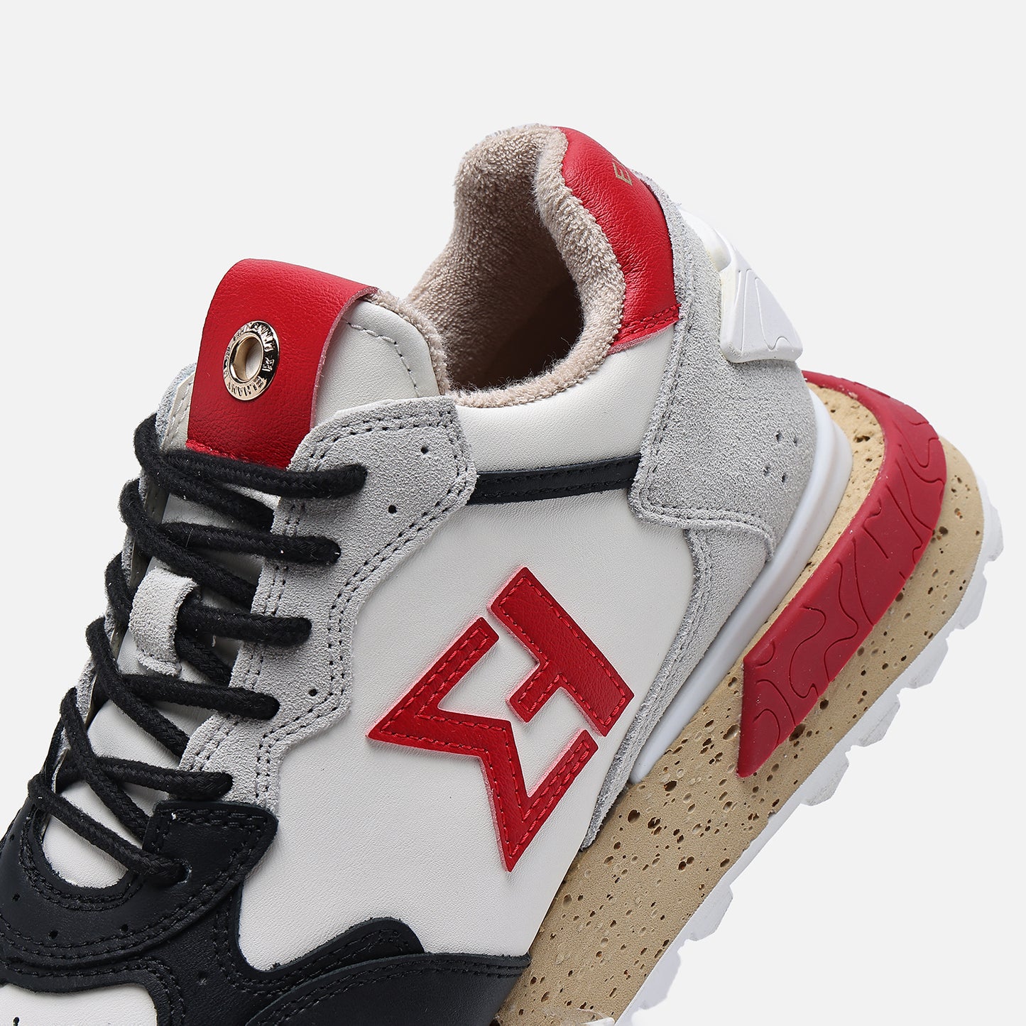 NSJ358 Sneaker