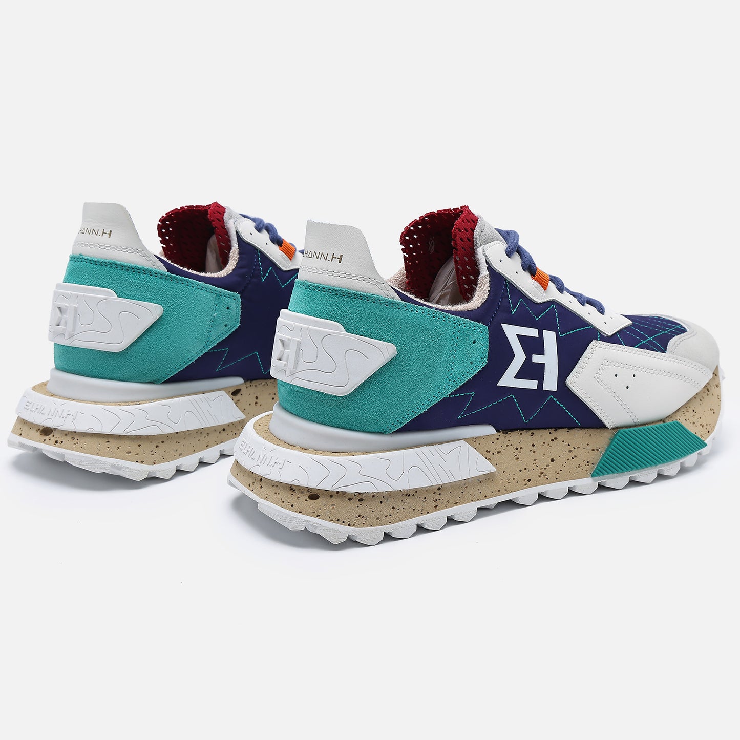 NSJ600 Sneaker