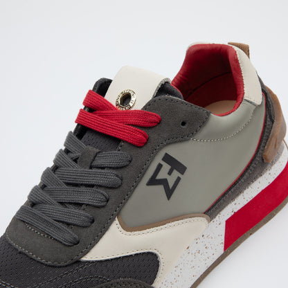 Sneaker di allenatore SJ610